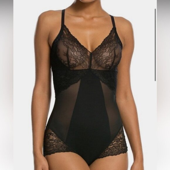Spanx Spotlight On Lace Bodysuit black shaper 2XL - Picture 1 of 5